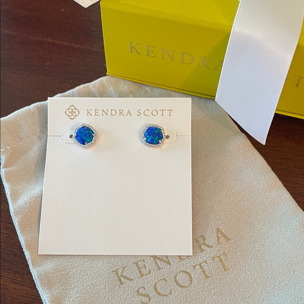 Kendra Scott Davie Stud in Rhodium Royal Blue Opal